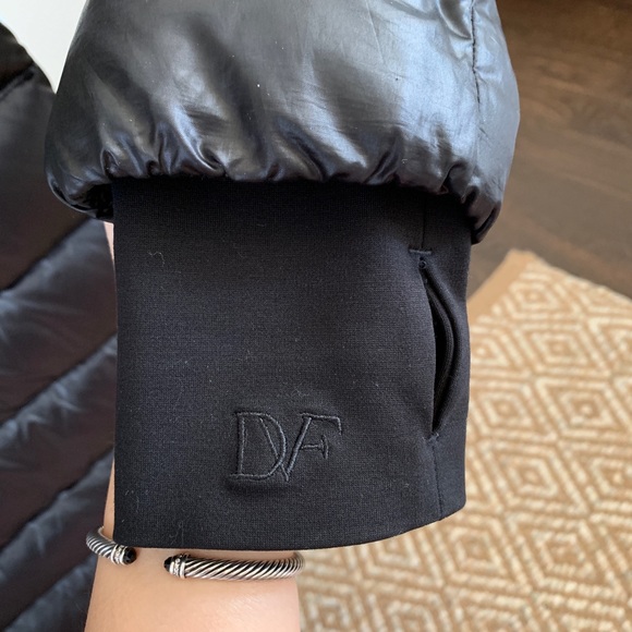 DVF Down Coat Jacket. Real Fox fur. - Picture 5 of 8